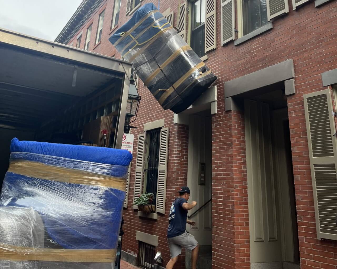 Andover MA Furniture Delivery Moving Services